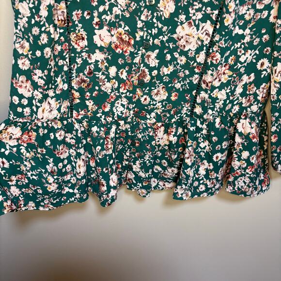 Collective Concepts Green White Sloan Floral Peplum Blouse Fab Fit Fun Medium - Picture 7 of 9